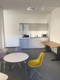 Polyfunkčná budova Petržalka