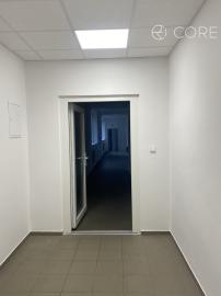 Polyfunkčná budova Petržalka