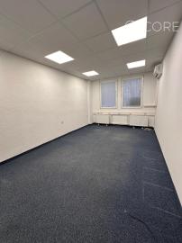 Polyfunkčná budova Petržalka