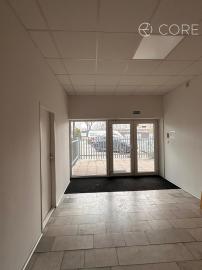 Polyfunkčná budova Petržalka