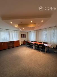 Polyfunkčná budova Petržalka