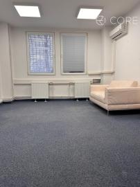 Polyfunkčná budova Petržalka