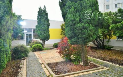 Kancelárske a laboratórne priestory na prenájom v Petržalke