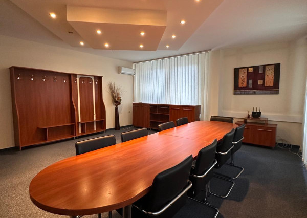 Kancelárske a laboratórne priestory na prenájom v Petržalke