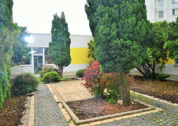 Kancelárske a laboratórne priestory na prenájom v Petržalke